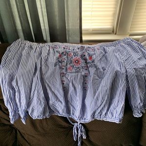 Stripped off the shoulder top